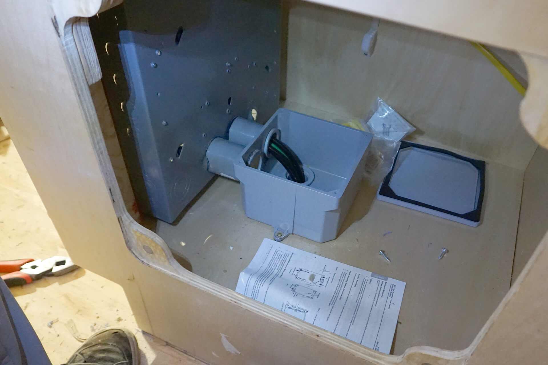 Electrical feeder photo number 08.