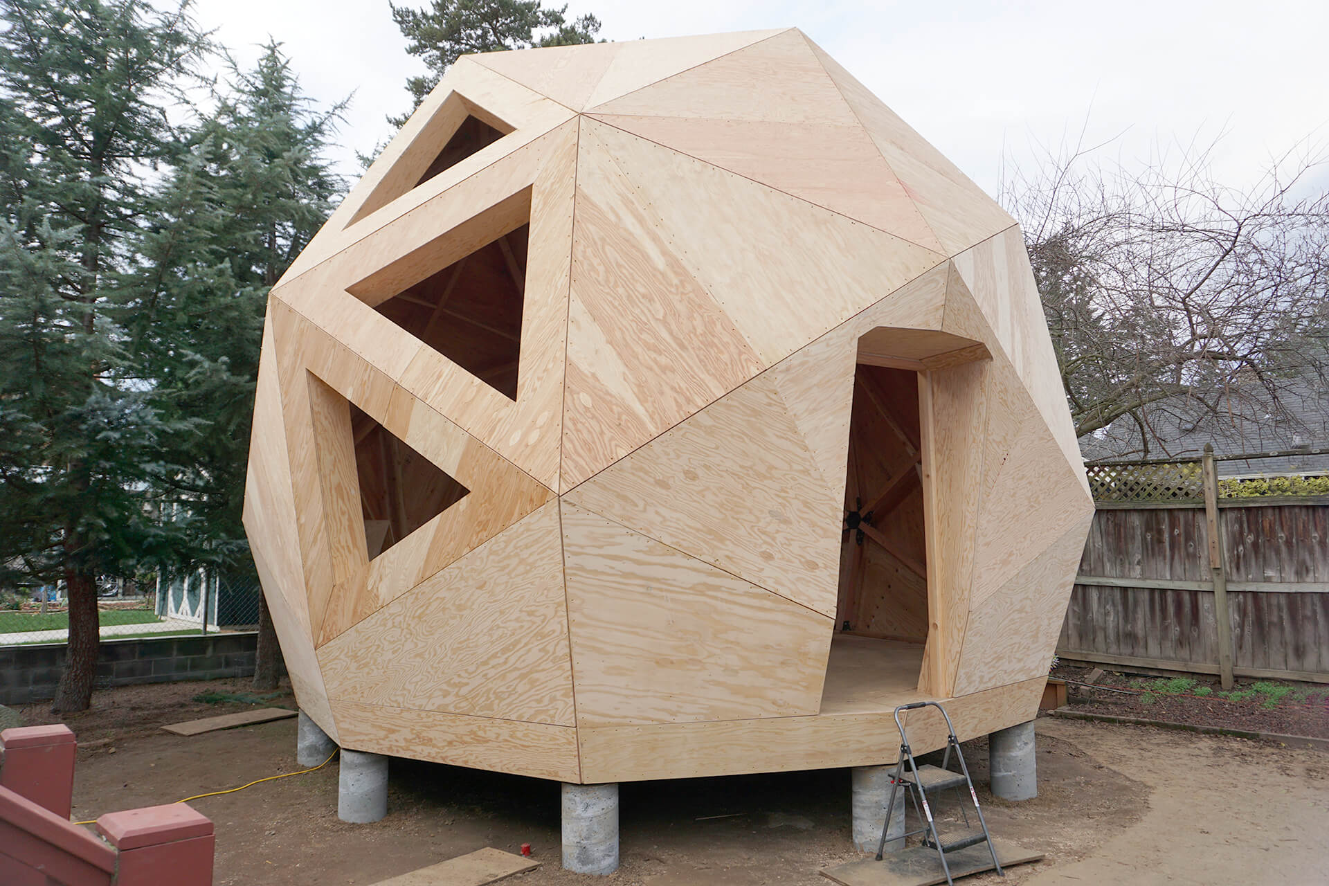 The mini dome fully sheathed.