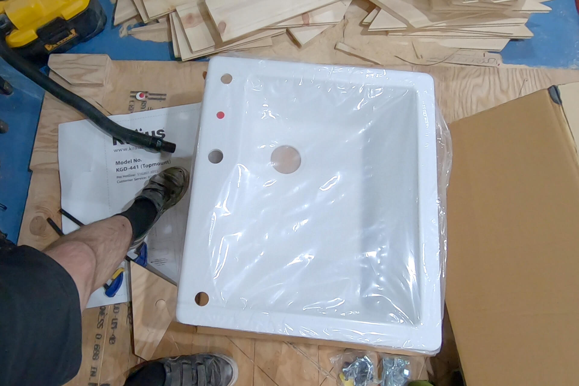 Kitchenette photo number 32.