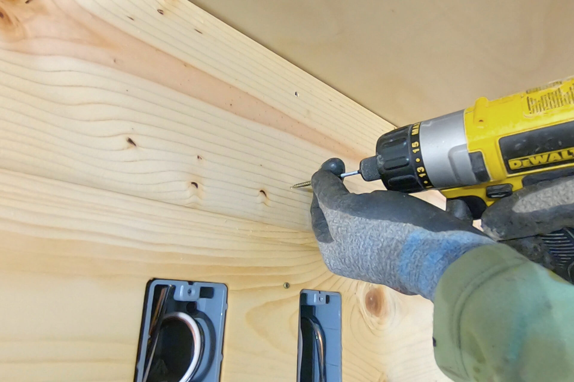 Kitchenette photo number 65.