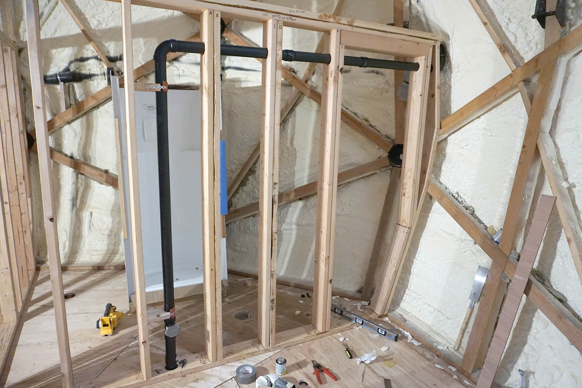 Room framing vent pipe photo number 07.