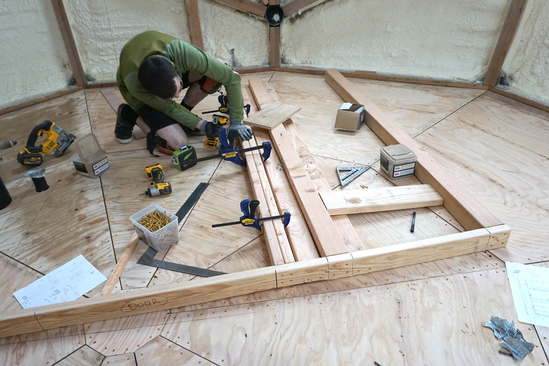 Room framing walls photo number 04.