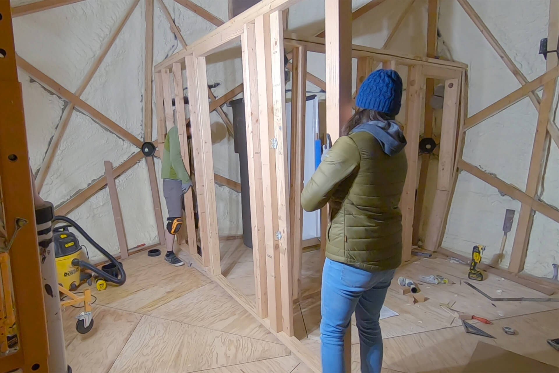 Room framing walls photo number 16.