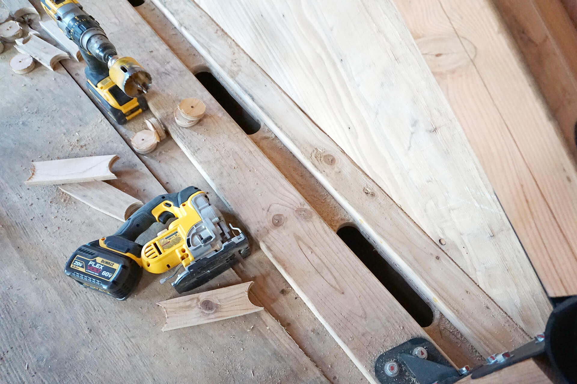 Underfloor photo number 01.