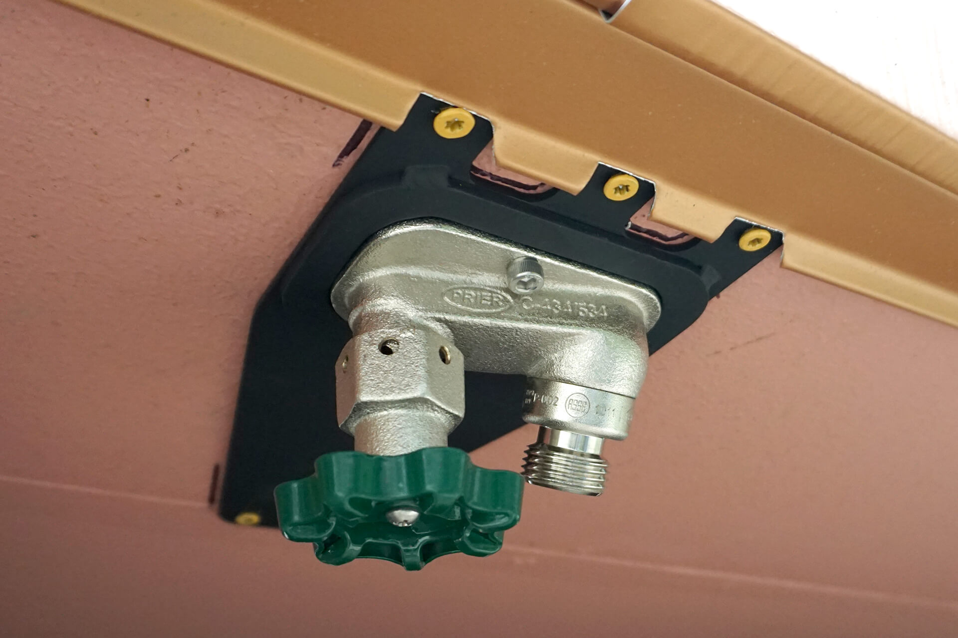 Underfloor photo number 29.